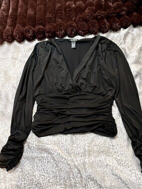 Express Black Ruched V-Neck Long Sleeve Blouse